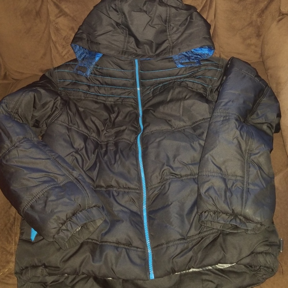 Black youth 18/20 lined puffer coat